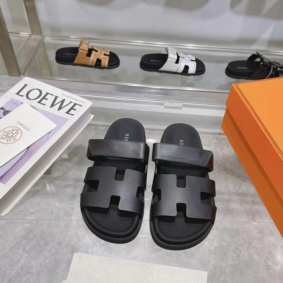 👟👟Ex-factory price 480👟👟 H Home HERMES's recently popular Erjiu shoes - classic style. [Fireworks][Fireworks][Fireworks][Fireworks][Fireworks][Fireworks] Sandals, paired with various colorful socks, are popular. ✅Upper: imported mixed sheepskin, deerskin ✅Inner: imported mixed sheepskin ✅Outsole: T👟👟Ex-factory price u non-slip and wear-resistant outsole ✅Number of codes: 35-41